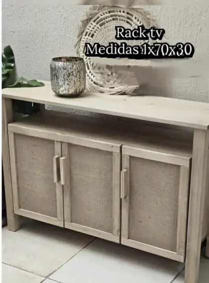 RACK TV DE ALAMO MACIZO 1.00X70X30, EFECTIVO 15% OFF